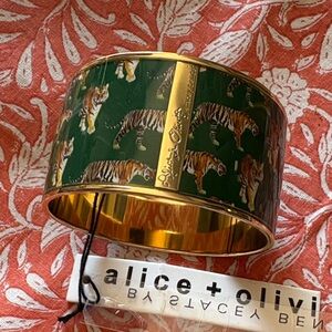 Olive + Olivia by Stacey Bendet